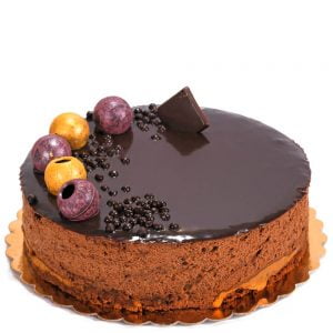 TORT PRALINĂ CIOCOLATĂ CU IAURT ȘI FRUCTE NATURALE